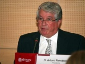 Arturo Fernández, preocupado por el cierre de empresas