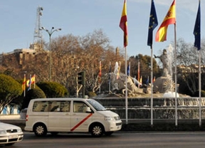 Famma pide a Botella que tome medidas ante el plante de los 'eurotaxistas'