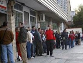 Madrid cierra 2009 con 451.929 desempleados