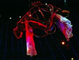 El Teatro Circo Price mezcla cena, circo y cabaret en su nuevo espectáculo