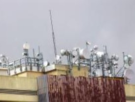 Afectados por antenas de telefonía móvil 22 centros educativos de Leganés