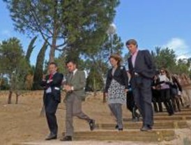 Puente de Vallecas renueva una de sus zonas verdes