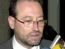 Aguirre pacta con IU apoyar al presidente de Caja Madrid que ella proponga