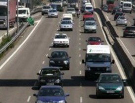 La A-42 suma siete kilómetros de atasco