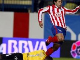4-0. 'Kun' Agüero reanima al Atlético