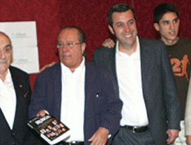 Enrique Bariego existe. Homenaje en el Muñoz Seca