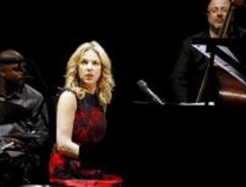 Diana Krall susurra a Madrid en clave de jazz