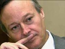 Gallardón lamenta la decisión de Piqué y Granados niega crisis política