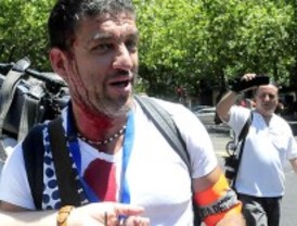 Dos fotógrafos, detenidos por 'agredir a varios agentes'