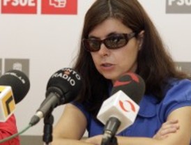 El PSOE denuncia que el colegio sigue cerrado y el PP les acusa de 'ocultar la verdad'