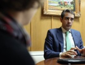 Juan Luis Yagüe: 'Estamos introduciendo el libro digital'