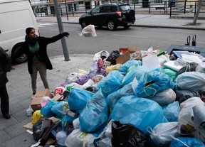 Empresa y sindicatos acuerdan paralizar la huelga de basuras de Alcorcón