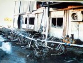 El PSOE pide en el Pleno mejorar la seguridad de los 'barracones' de la Policía Municipal