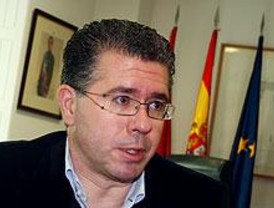 Granados asegura que 'no es el momento de debatir' si Aguirre sucederá a Rajoy