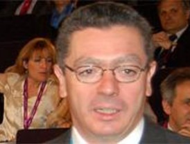 Gallardón se ofrece para 'acompañar a Rajoy' en las listas nacionales