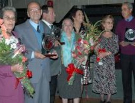 13 bodas de oro y un 102 cumpleaños en la Semana de los Mayores de Parla