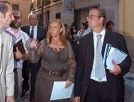 Martínez pide a Comunidad y Ministerio que inviertan más en vivienda
