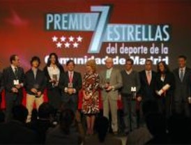 Aguirre entrega los premios Siete Estrellas a Contador, Castrejana y el Real Madrid