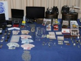 Tres detenidos por robo en domicilios