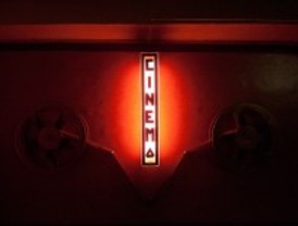 Cine Alba: De Casablanca a Rocco Sifreddi