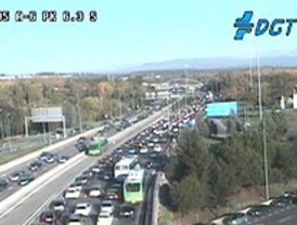 Incidencias en la A-6 y A-3 dificultan el tráfico