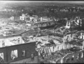 Una exposición recupera un archivo fotográfico sobre la vida en Madrid durante la Guerra Civil