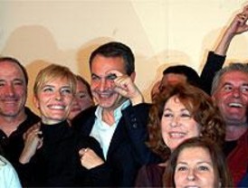 Zapatero promete una 'plataforma de apoyo a la cultura y las libertades'