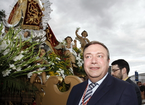 80.000 getafenses acompañan a la Virgen de los Ángeles a bajar el Cerro