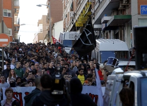 Unas 500 personas se manifiestan "por la okupación" en Alcorcón