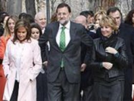 Rajoy promete 'compromiso' y estar a la altura de Madrid