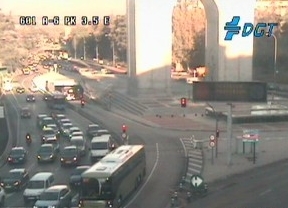 Una avería en la A-6 complica el tráfico