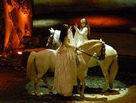 'Cavalia' llevará al Nudo de Manoteras espectáculo ecuestre y malabarismo