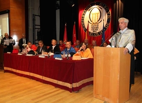Vargas Llosa es investido Doctor Honoris Causa por la Carlos III