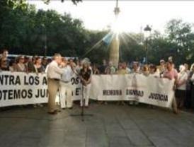 Asociaciones de víctimas se manifiestan contra el terrorismo