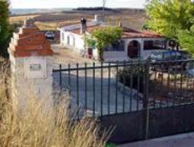 Dos rumanos secuestran a una niña para casarla con su hijo de 15 años