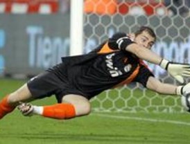Casillas y Torres, entre los candidatos a mejor jugador del año de la FIFA