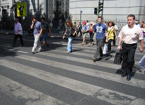 Precaución: en la Comunidad mueren 40 peatones atropellados al año