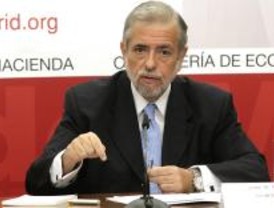 Beteta acusa a Zapatero de deslealtad por acusar a las autonomías de no ahorrar