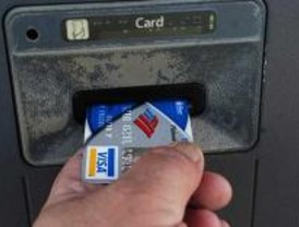 Se debe el 33,8 por ciento más de lo ahorrado