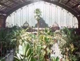 Las oficinas de Atención al Cliente del AVE están abarrotadas