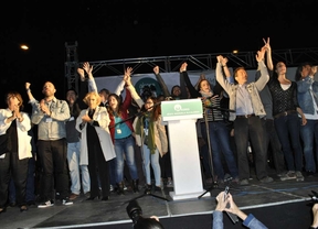 Ahora Madrid y PSOE podrían gobernar juntos la capital y PP y Ciudadanos, la Comunidad
