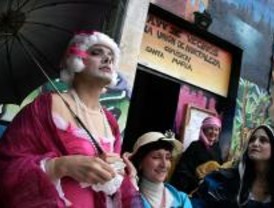 Protesta contra la instalación de dos gasolineras en Hortaleza