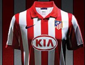 El Atlético presenta la nueva camiseta con el color negro en la segunda equipación