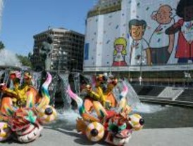 Una encuentro en la Plaza mayor reúne diferentes culturas americanas