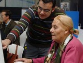 Los bancos de tiempo fomentan el trueque entre los vecinos de Madrid