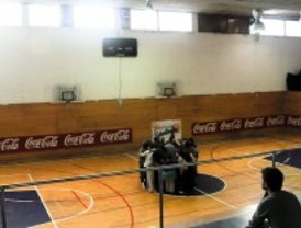 Hidalgo visita un taller de baloncesto adaptado