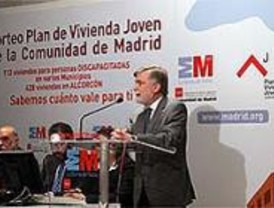Pinto se adhiere al Plan de Vivienda Joven de la Comunidad