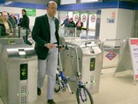 Las bicis podrán entrar en el Metro en horas valle