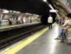 Metro refuerza sus servicios durante las navidades