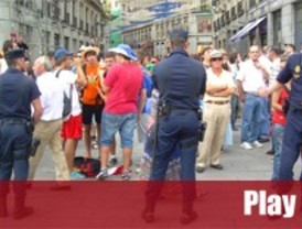 Las cargas vuelven a Sol tras un segundo encuentro entre peregrinos y críticos con la Policía